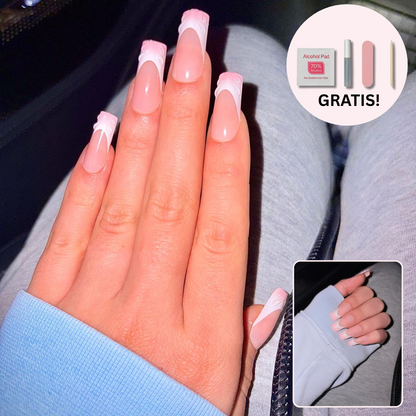 Press-on Nails: Pink Blossom Elegance