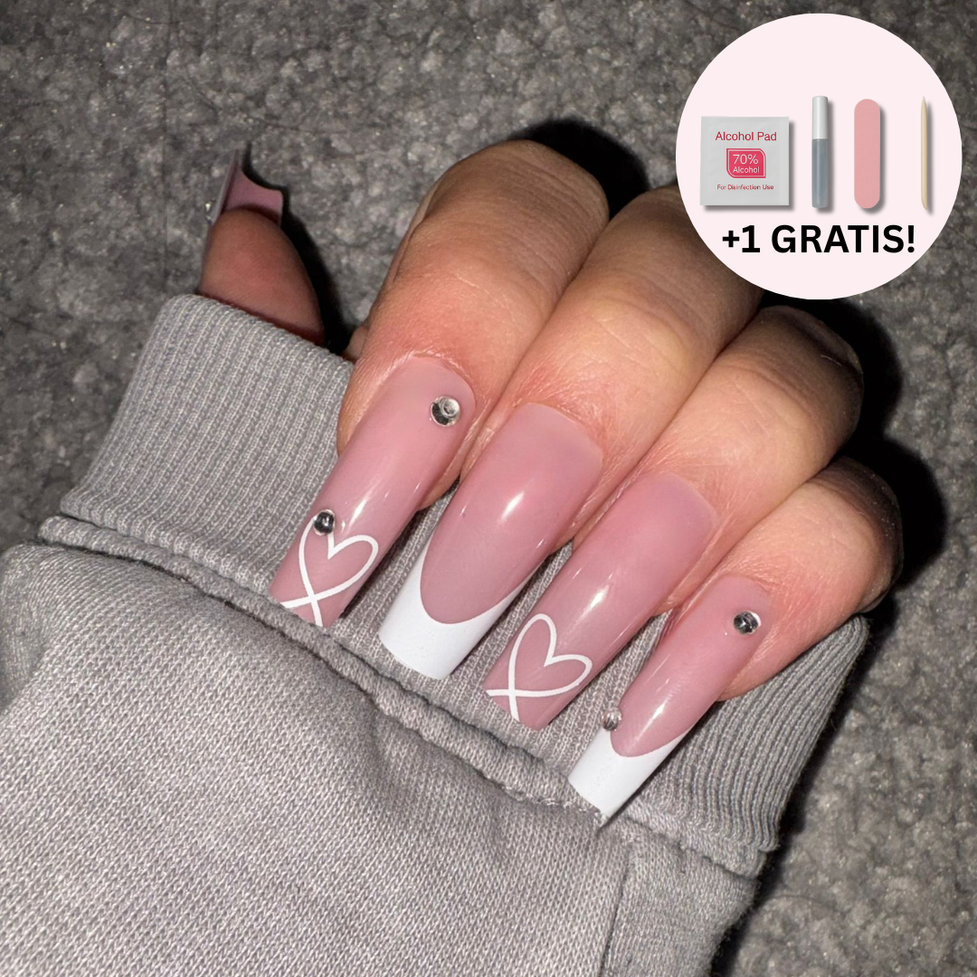 Press-on Nails: Romantic French Elegance